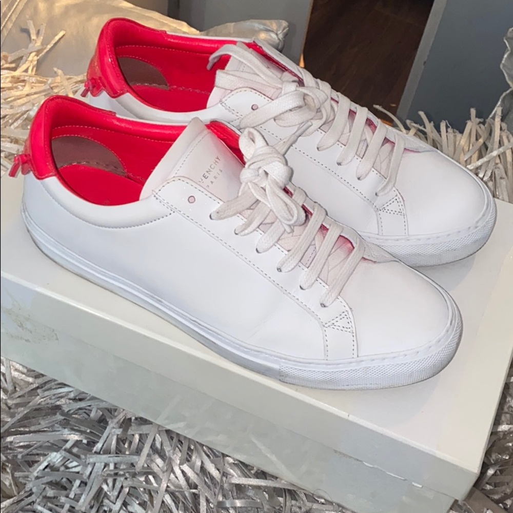 White Givenchy sneakers - Picture 4 of 4
